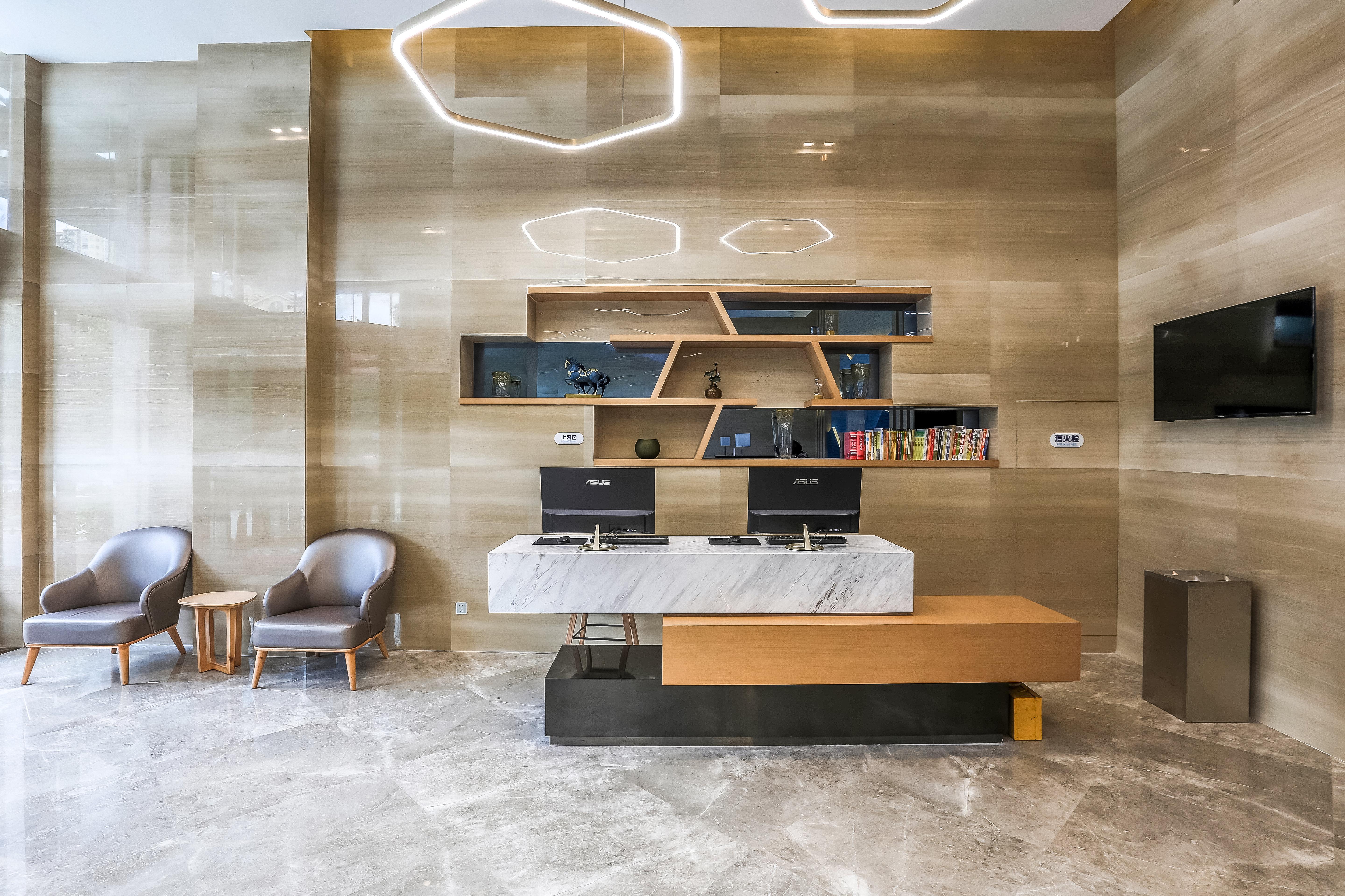 Отель Hyatt House Chengdu Pebble Walk Экстерьер фото