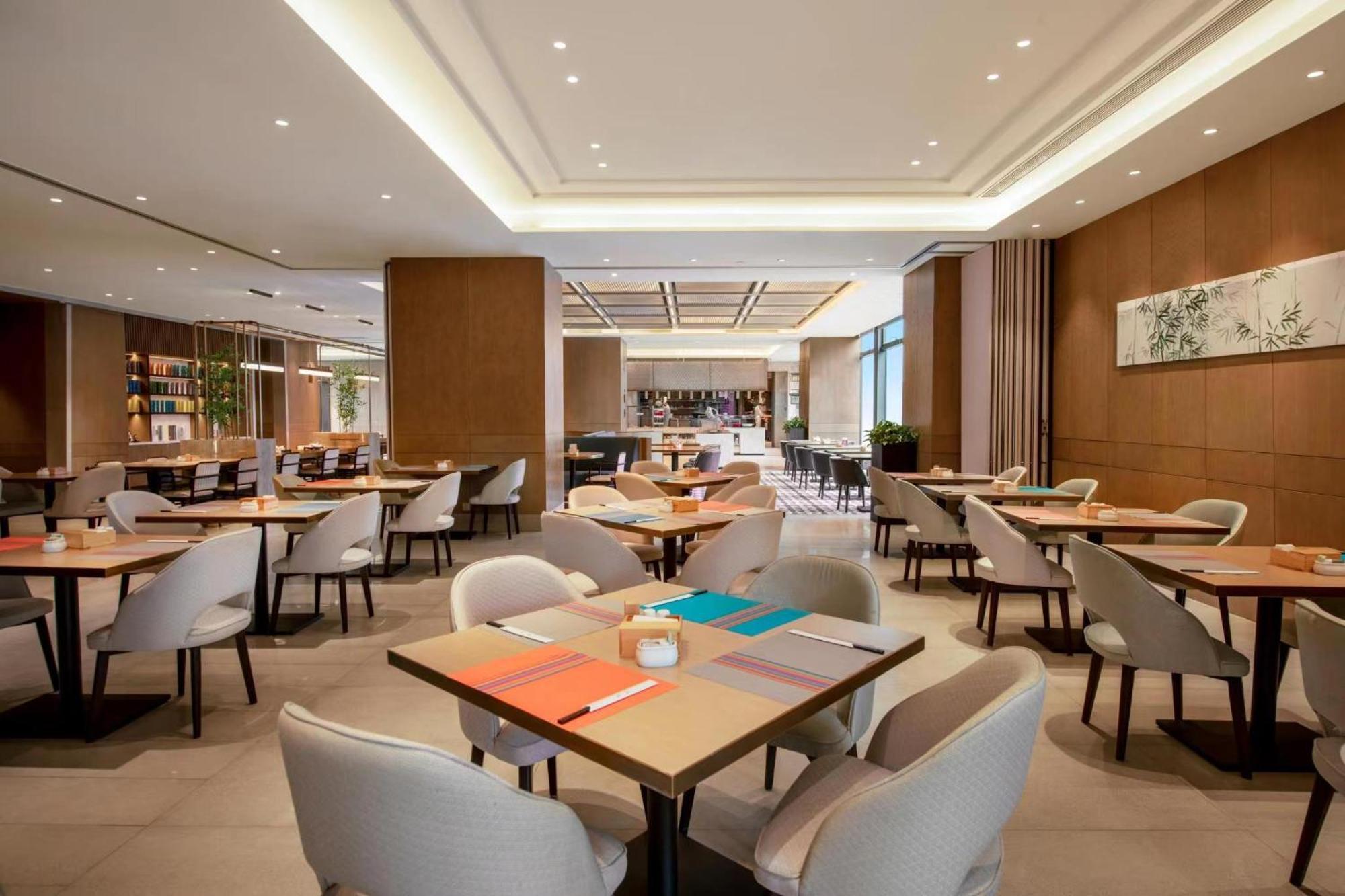 Отель Hyatt House Chengdu Pebble Walk Экстерьер фото