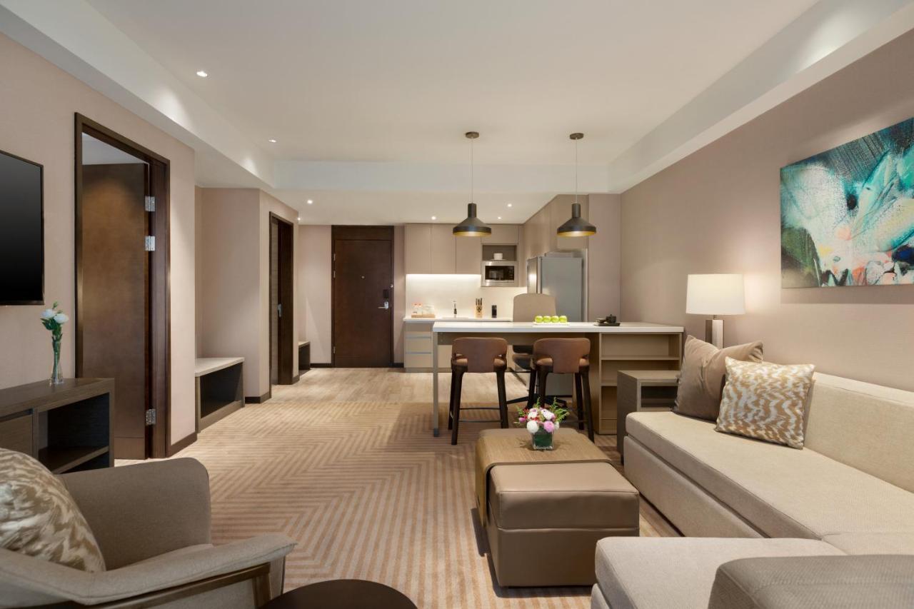 Отель Hyatt House Chengdu Pebble Walk Экстерьер фото
