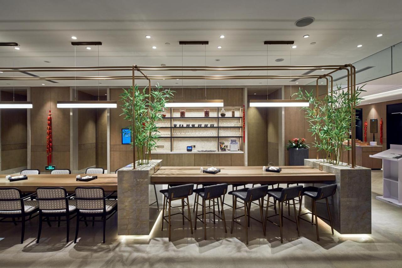 Отель Hyatt House Chengdu Pebble Walk Экстерьер фото